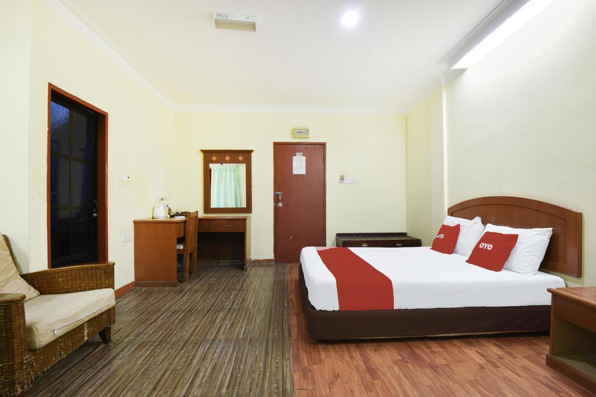 Hotel O Kota Bharu Near War Museum Formerly Azam Hotel Экстерьер фото